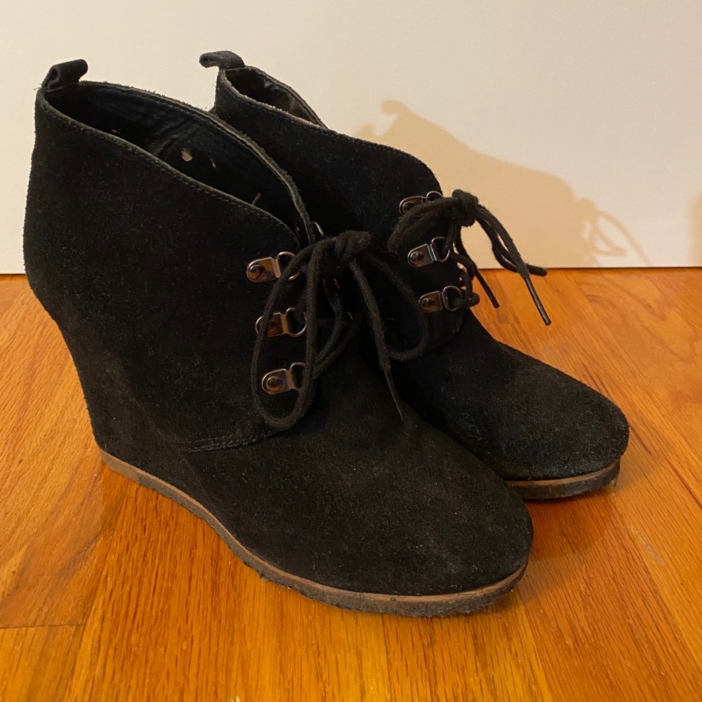 Steve madden wedge booties!